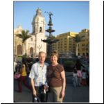 01 mom and dad at the square in lima.jpg